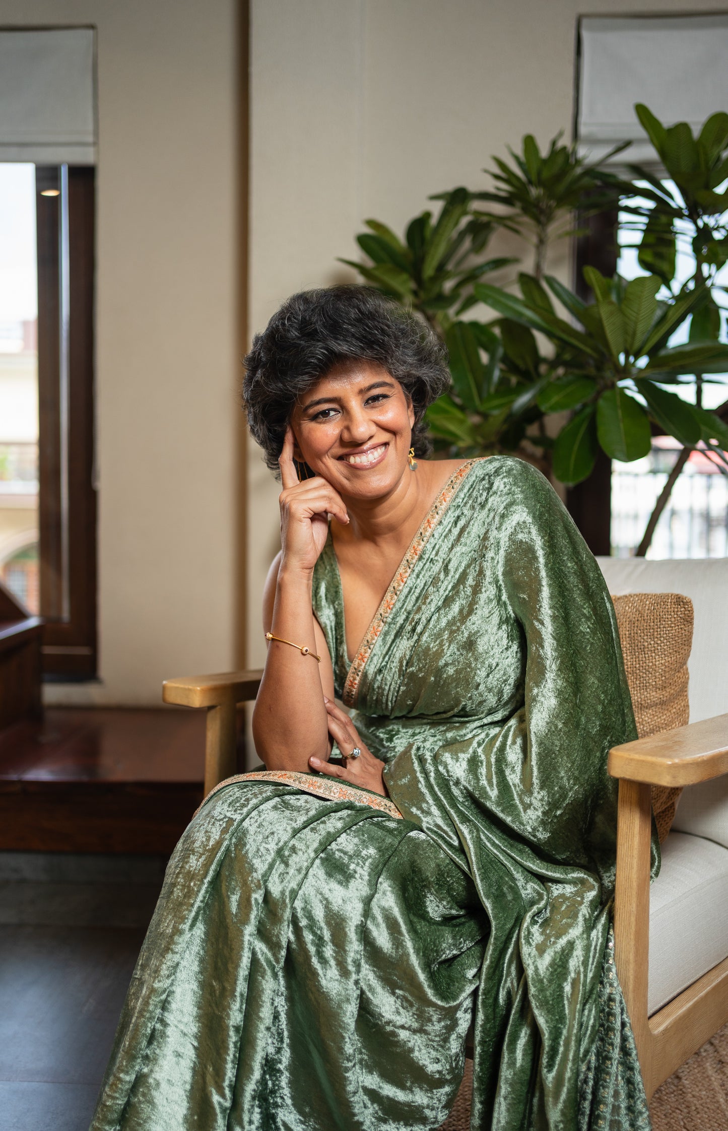 KAMKHYA VELVET SARI