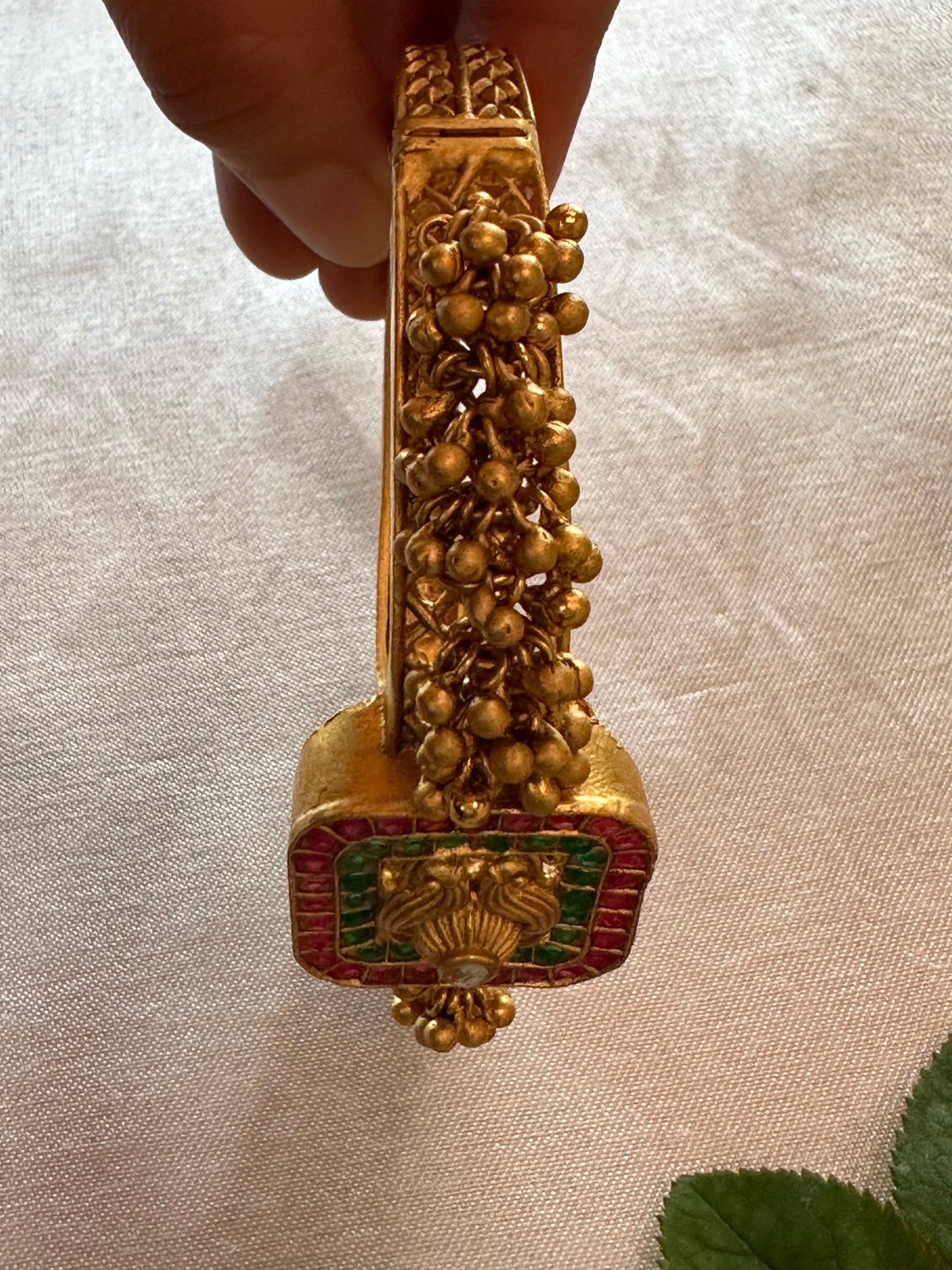 LAKSHITA BANGLES