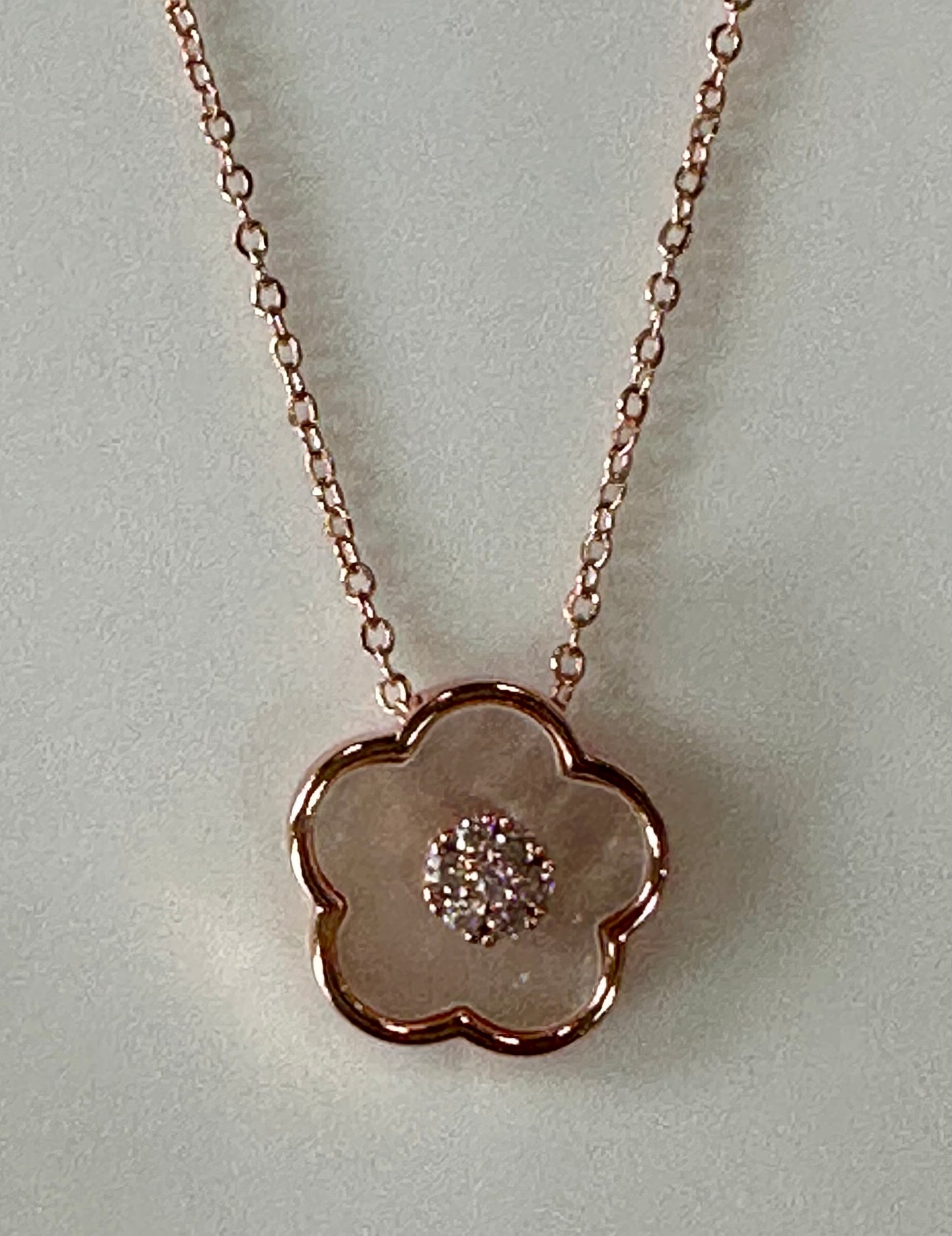 VYOMA PENDANT SET