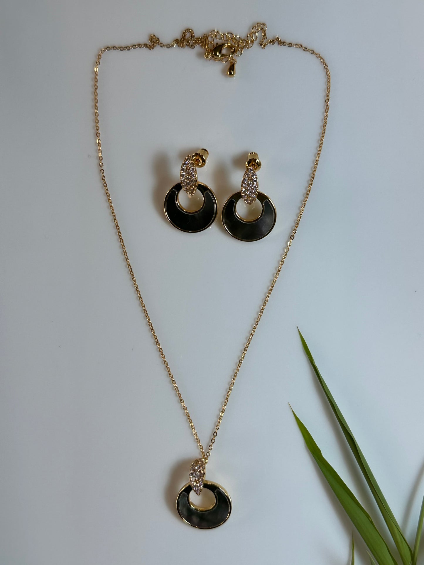 DIYA PENDANT SET