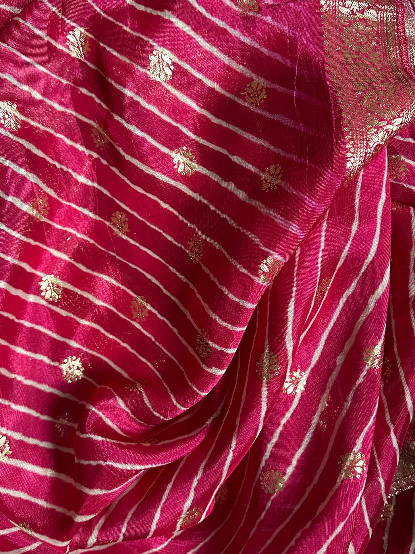 DEVIKA RANI SEMI STITCHED SUIT SET