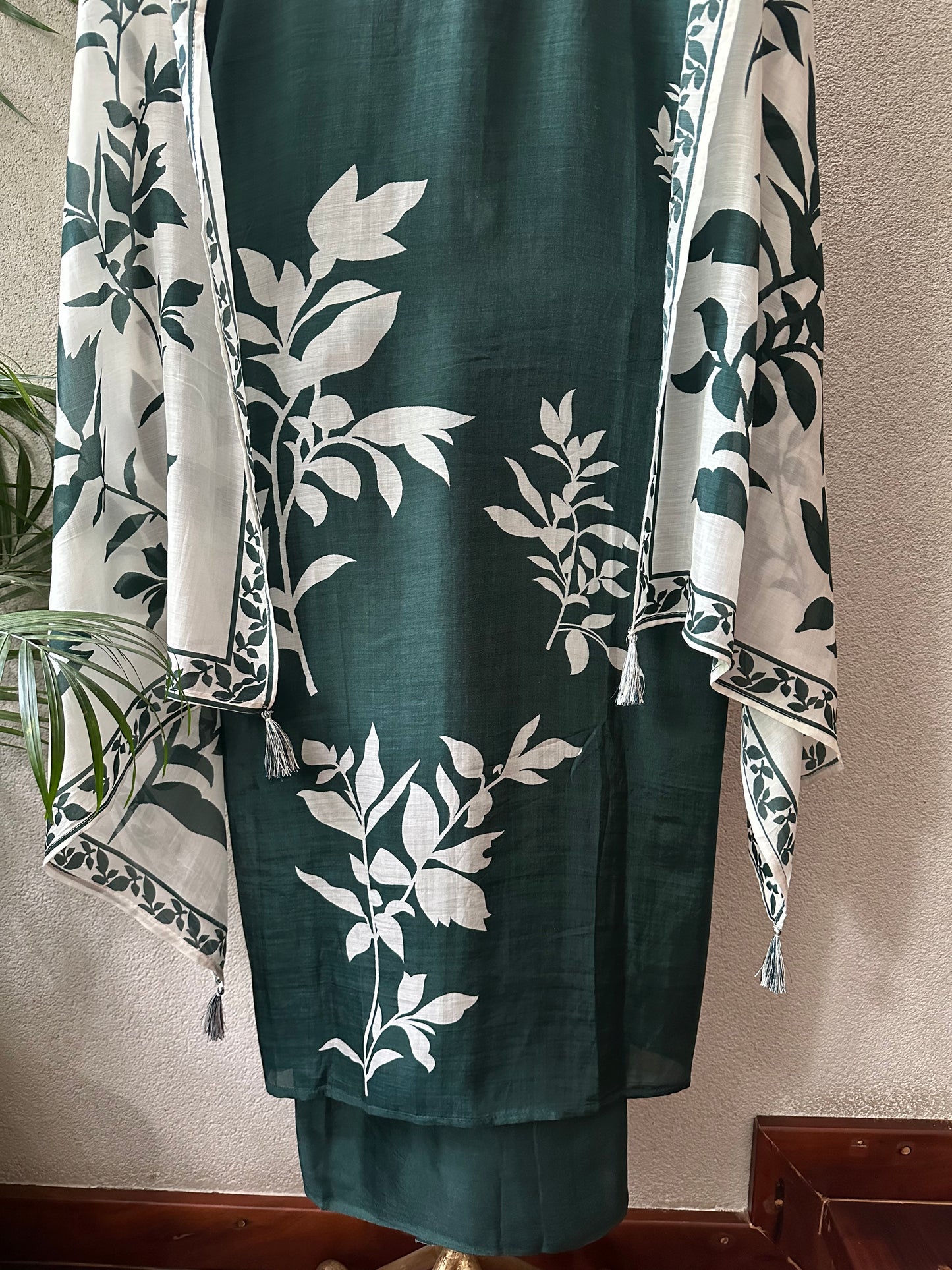 DIVA SEMI STITCHED SUIT SET