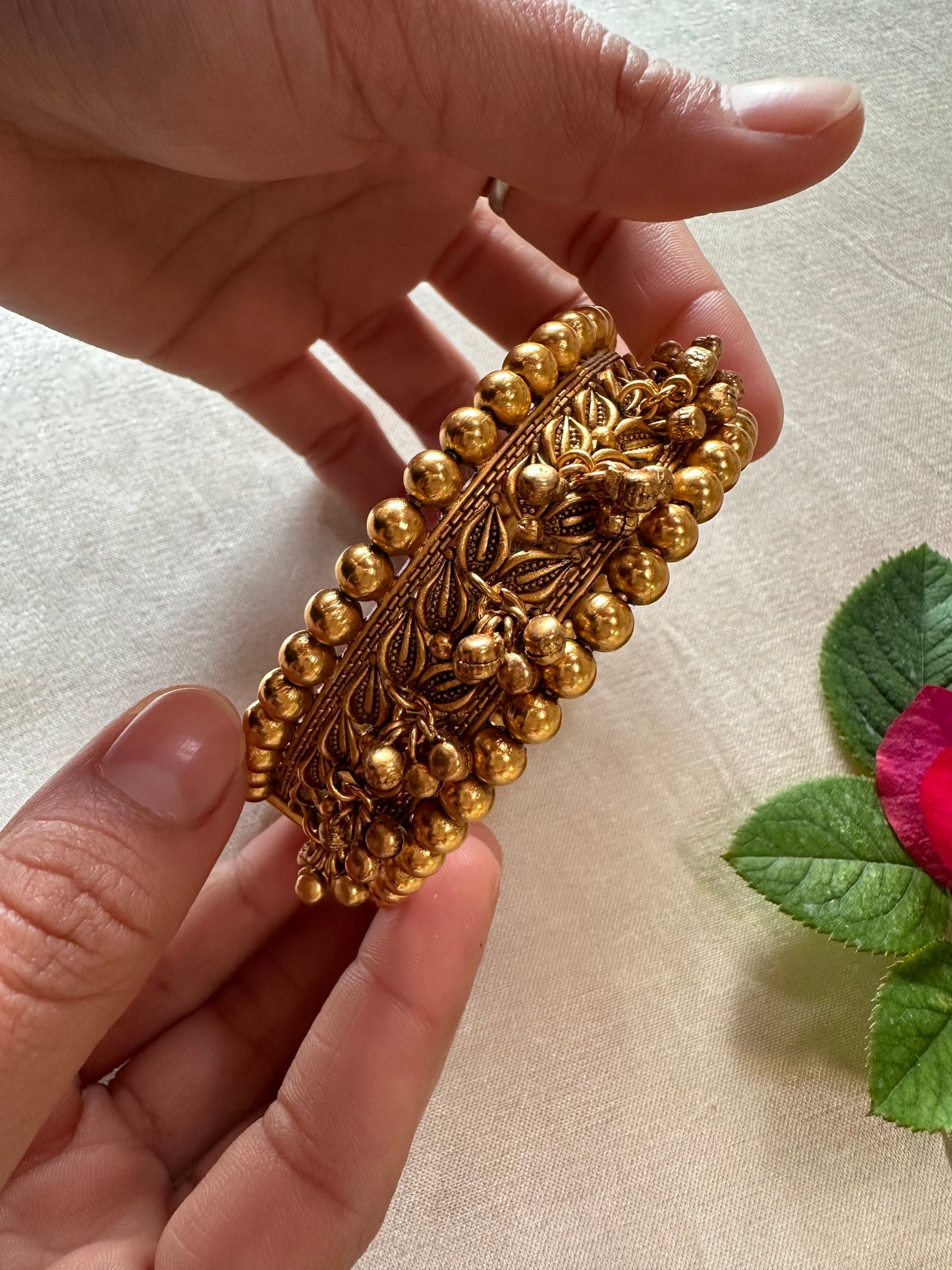 NIDHI BANGLES