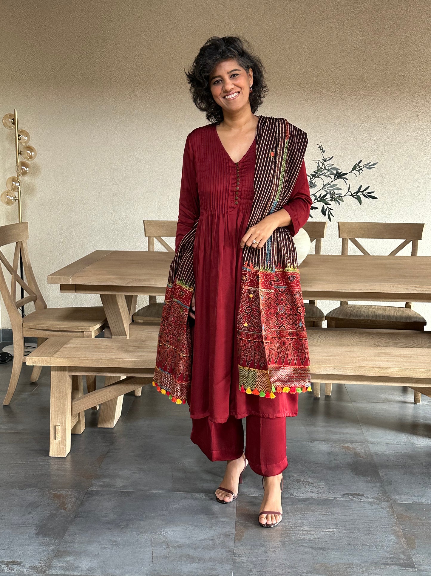 RADHA SUIT SET
