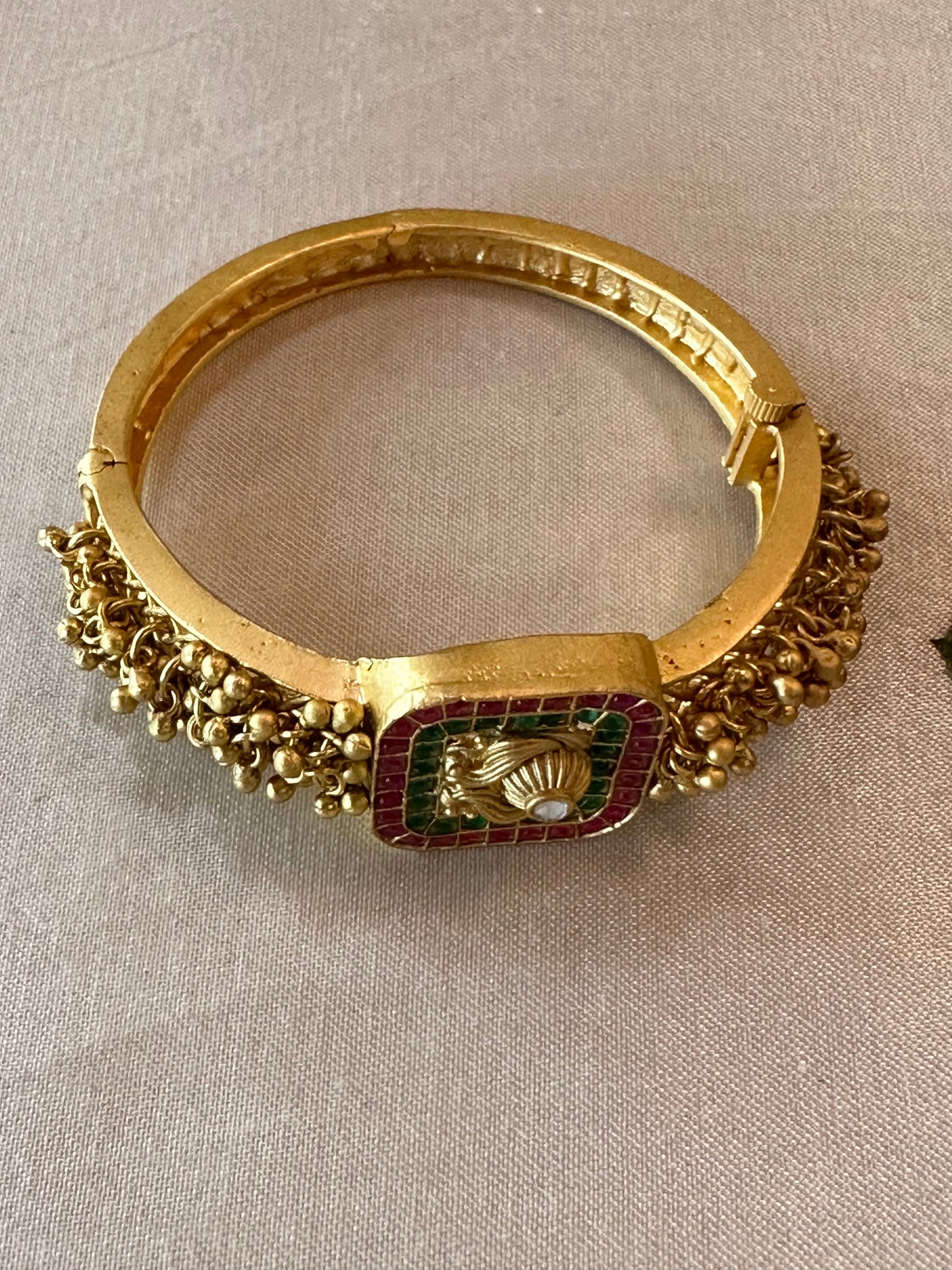 LAKSHITA BANGLES