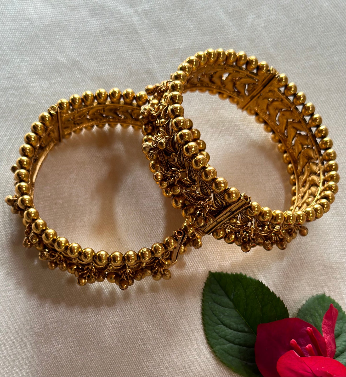 NIDHI BANGLES