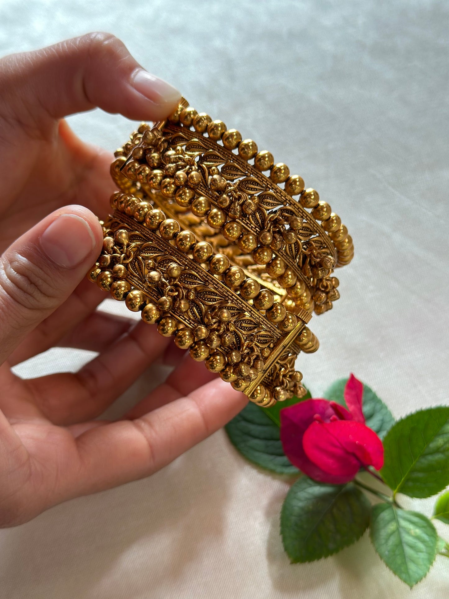 NIDHI BANGLES