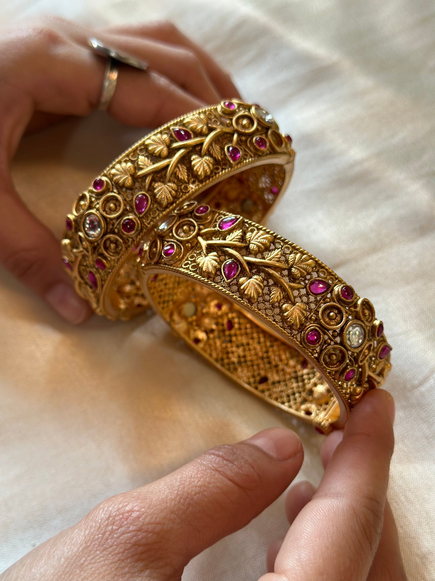KAVYA BANGLES