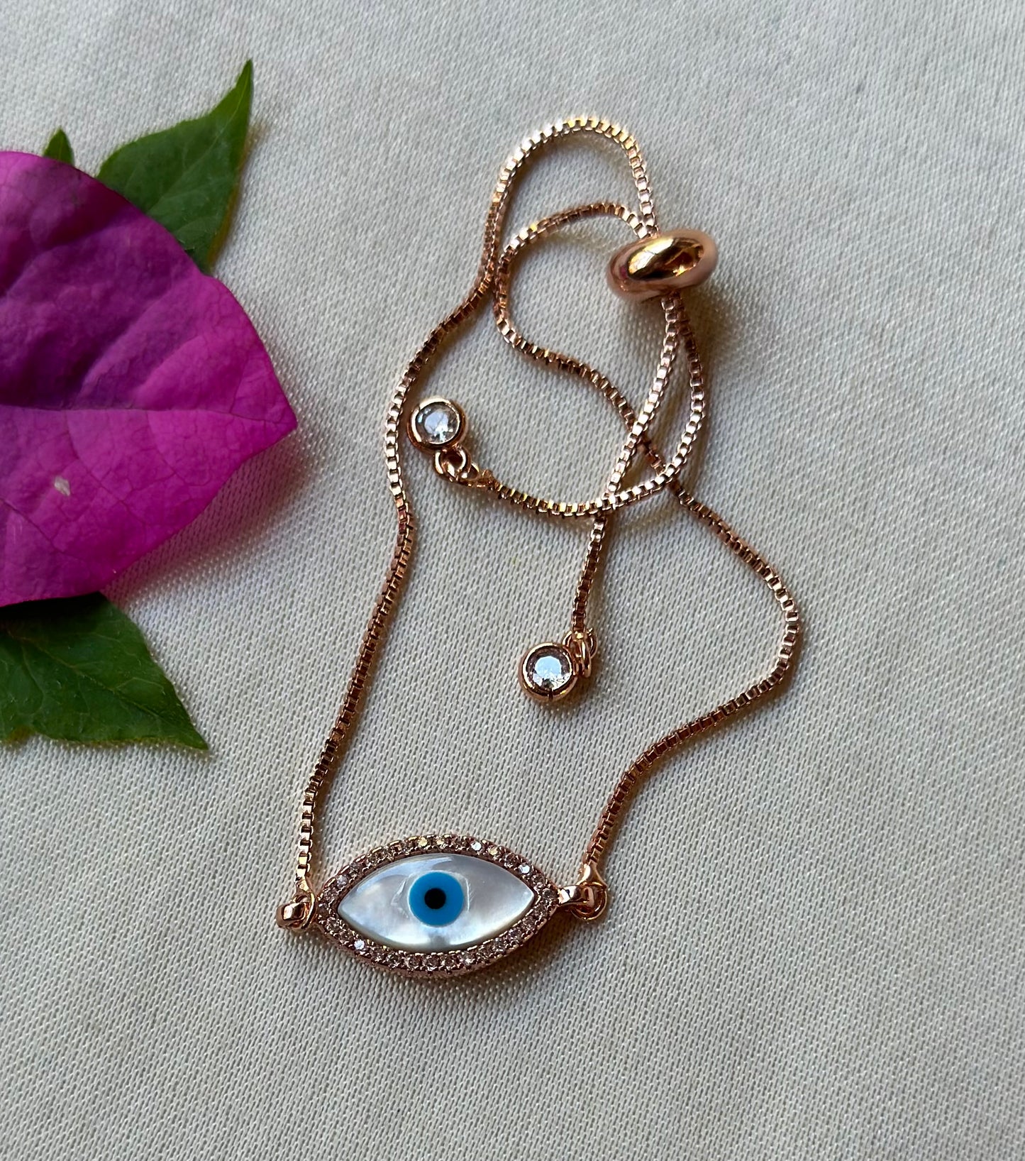 TRIVANI ROSE BRACELET