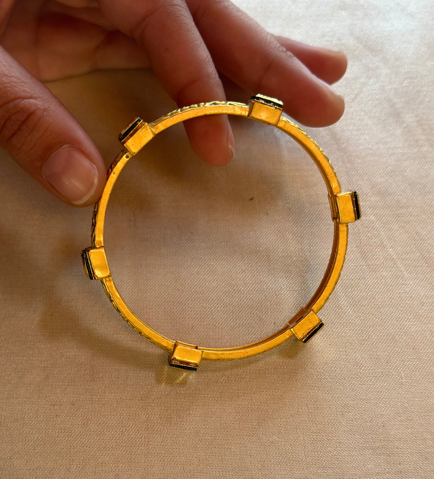 YASHVI BANGLES