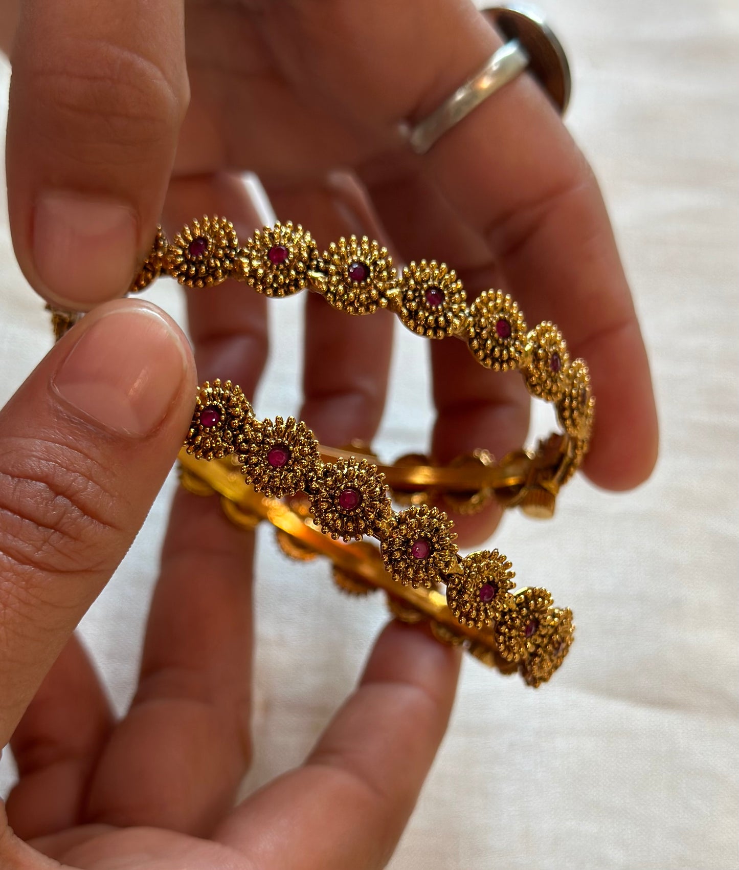 GAYATRI BANGLES