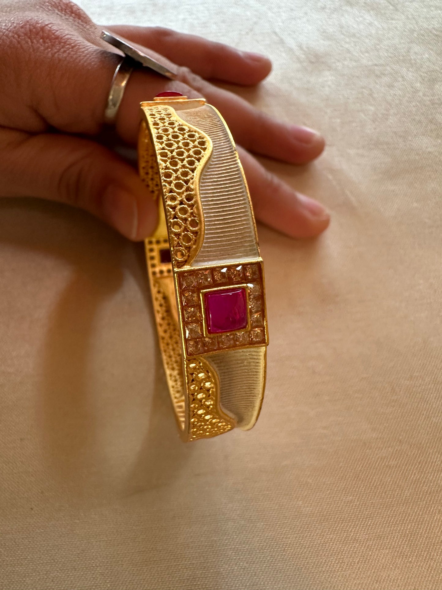 NURA BANGLES