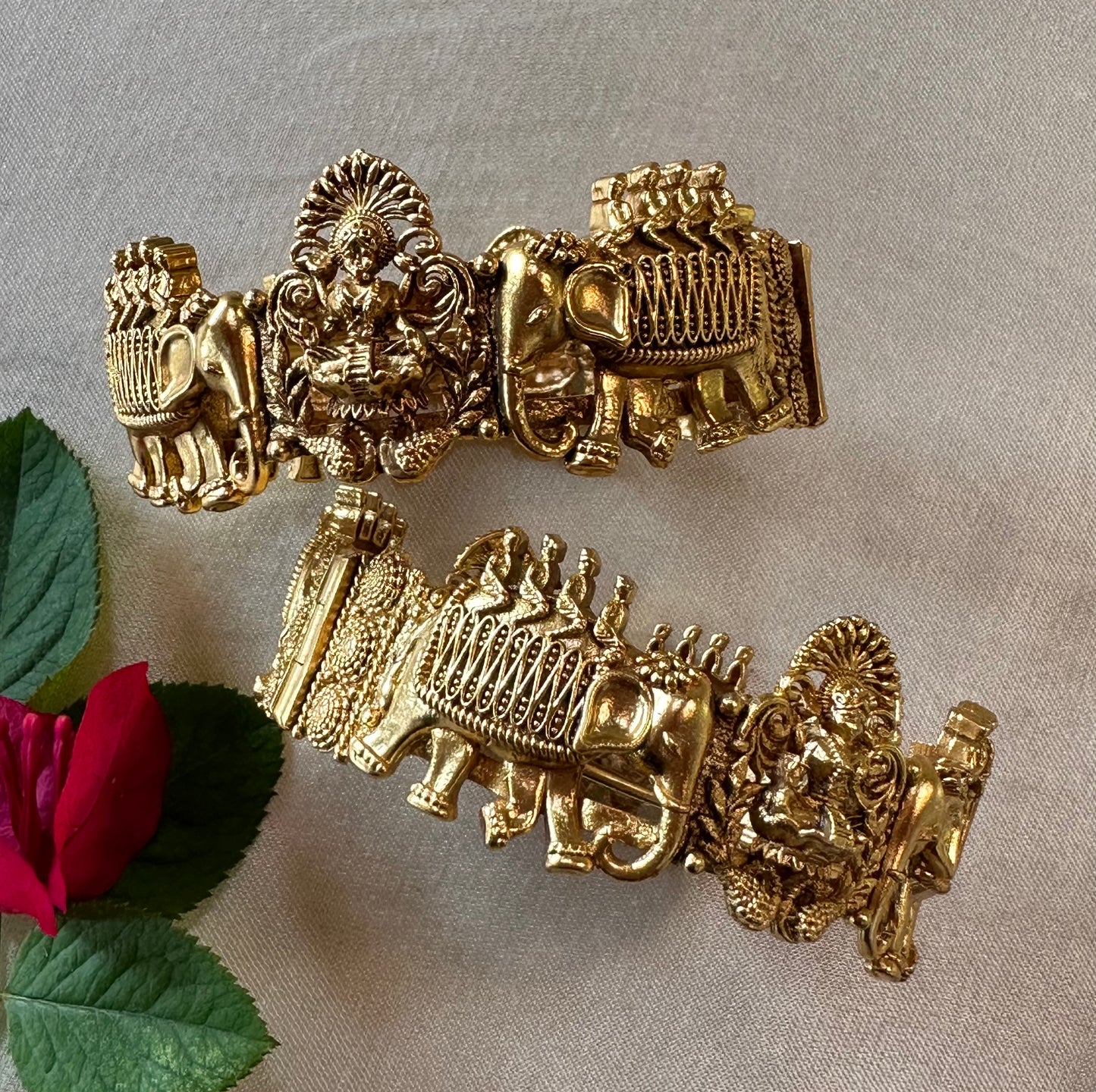 HEMANGI BANGLES