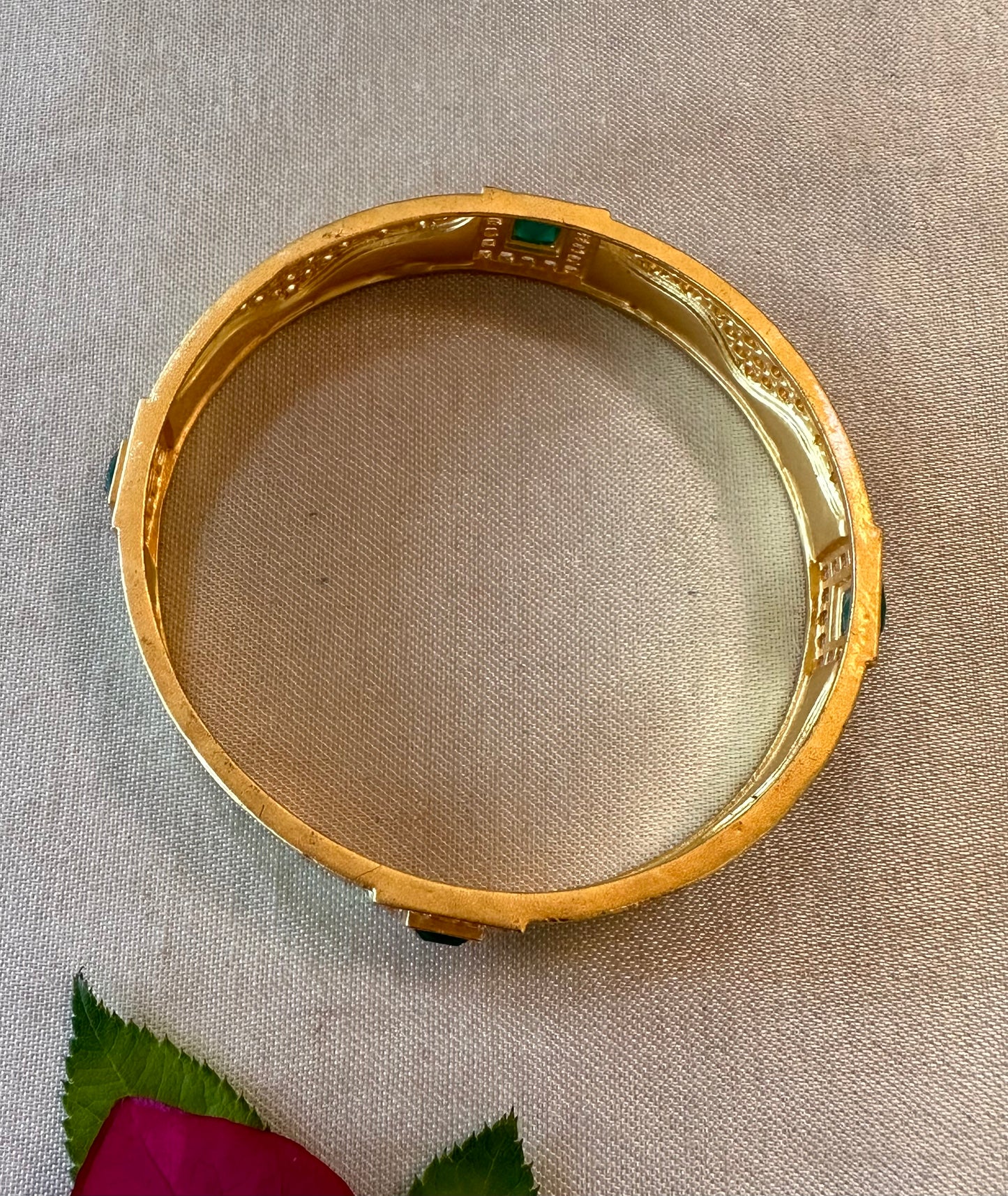 NITYA BANGLES