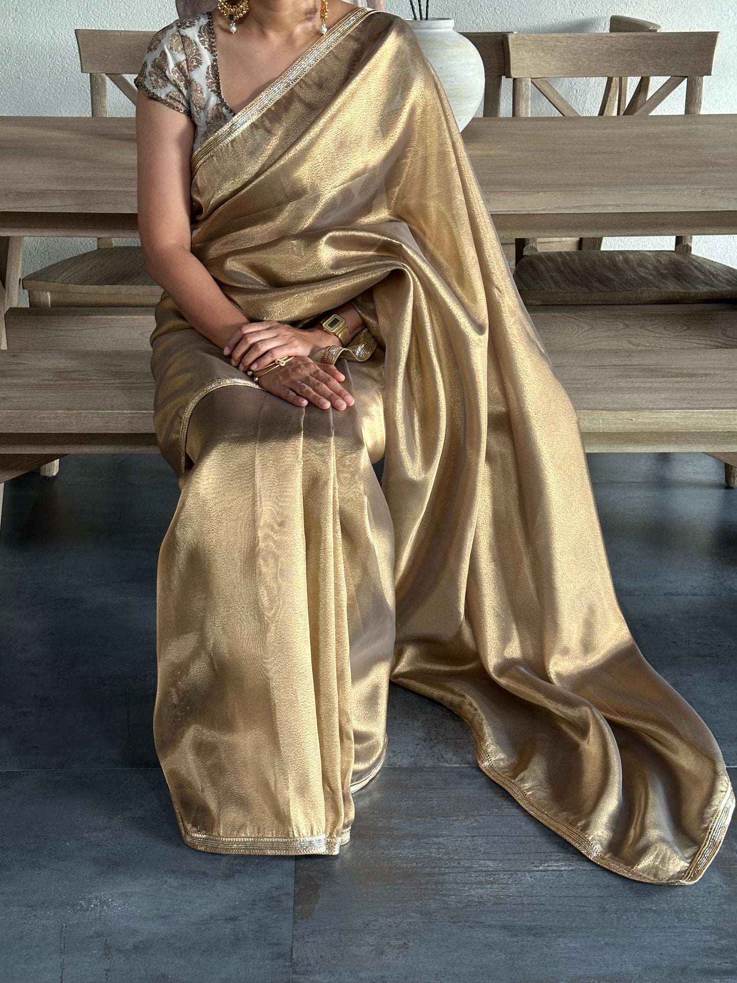 CHANDRIKA TISSUE SARI