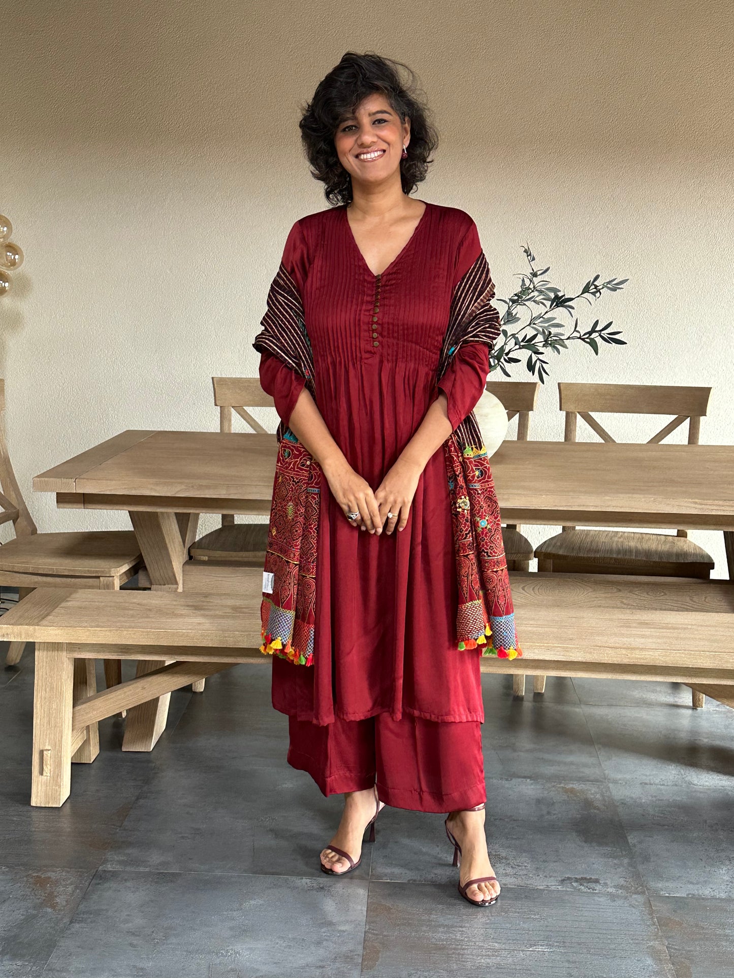 RADHA SUIT SET