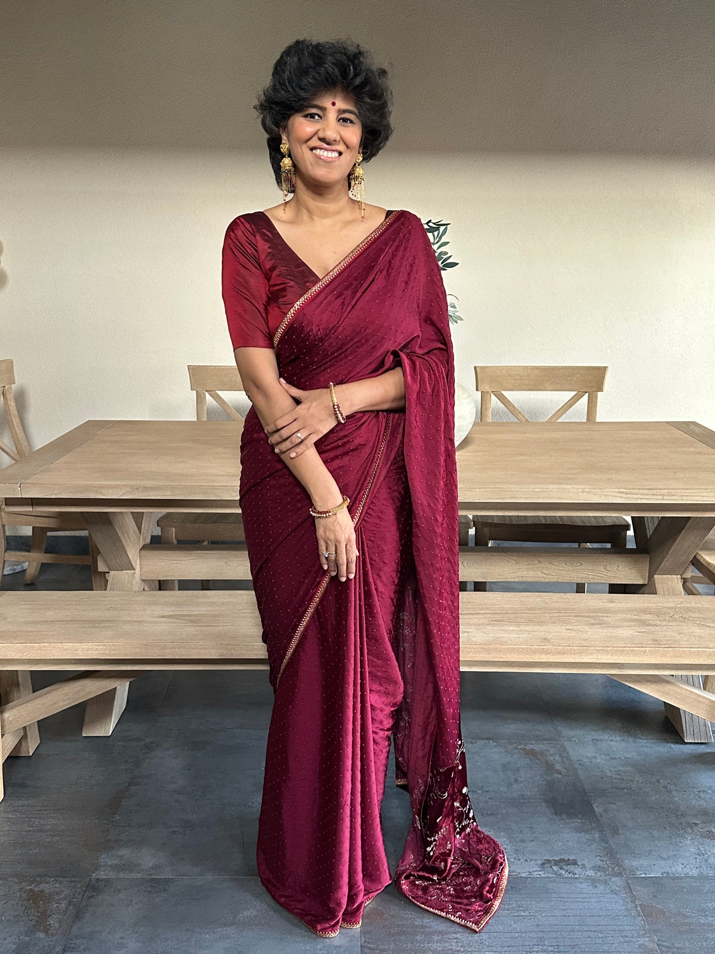 NEELAM MODAL SARI