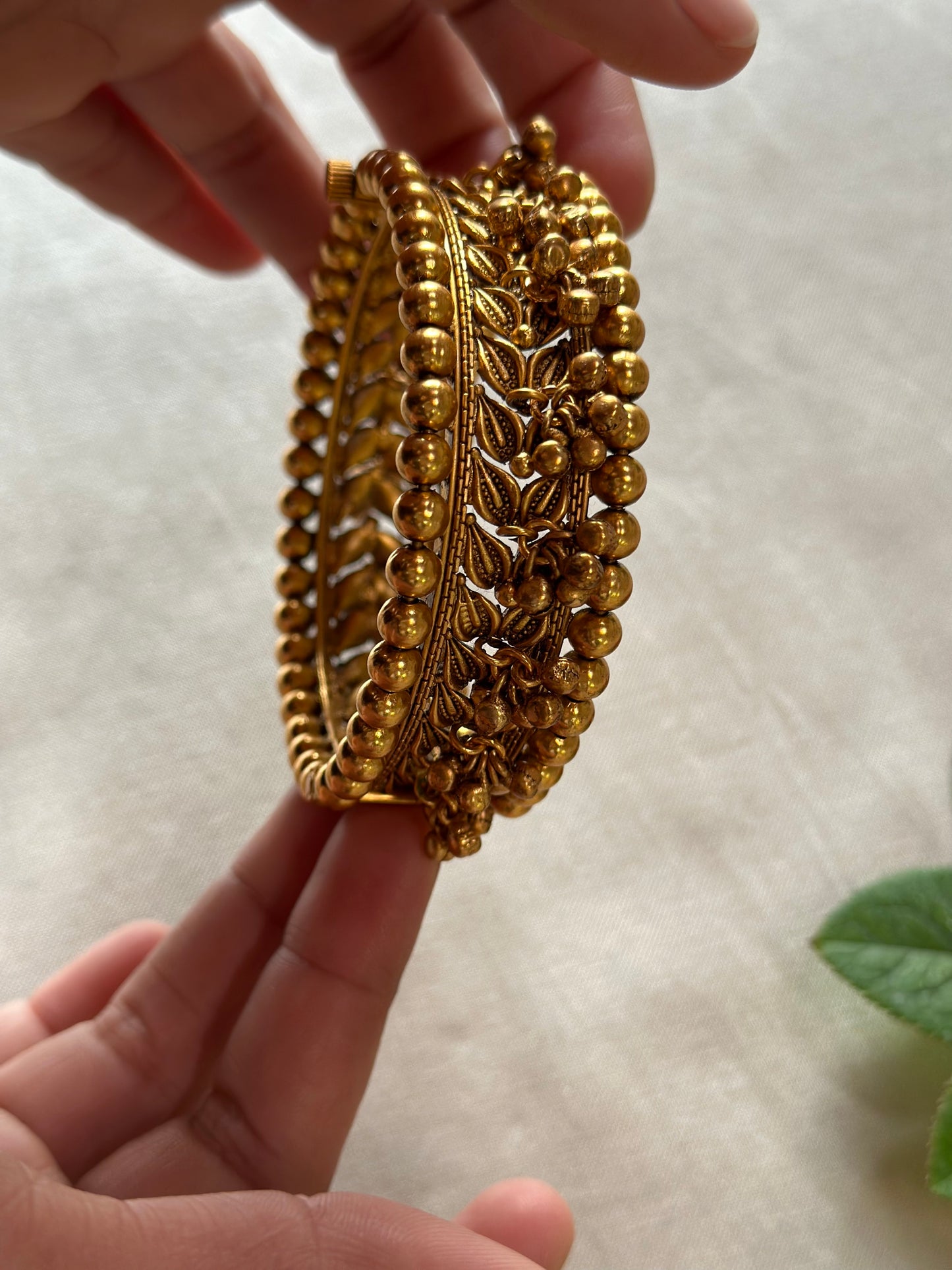 NIDHI BANGLES