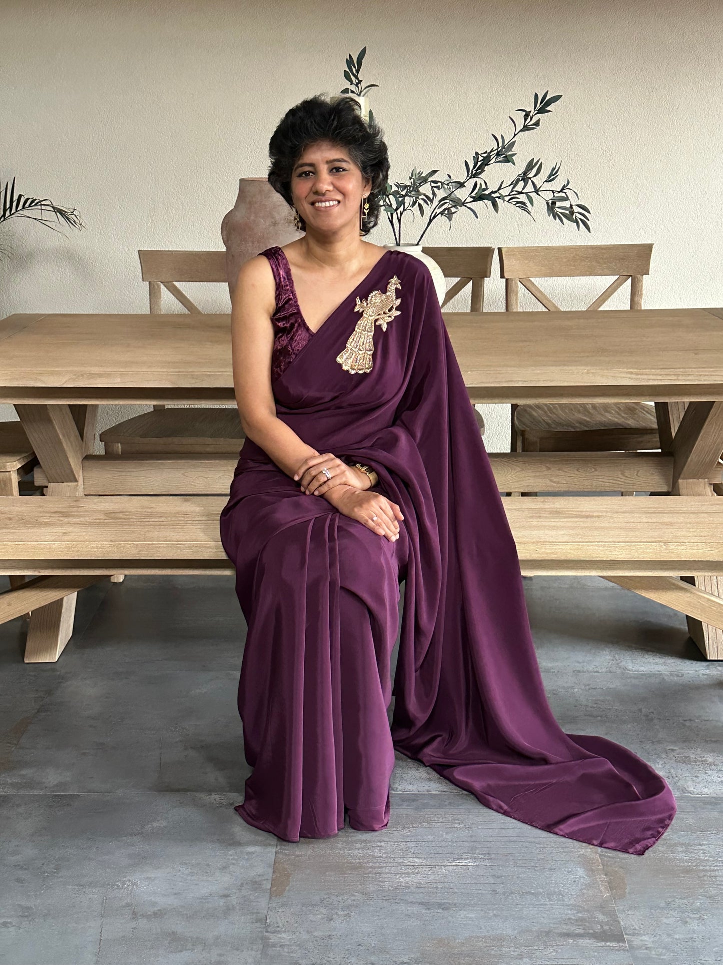 MAYUR SARI BROOCH SARI