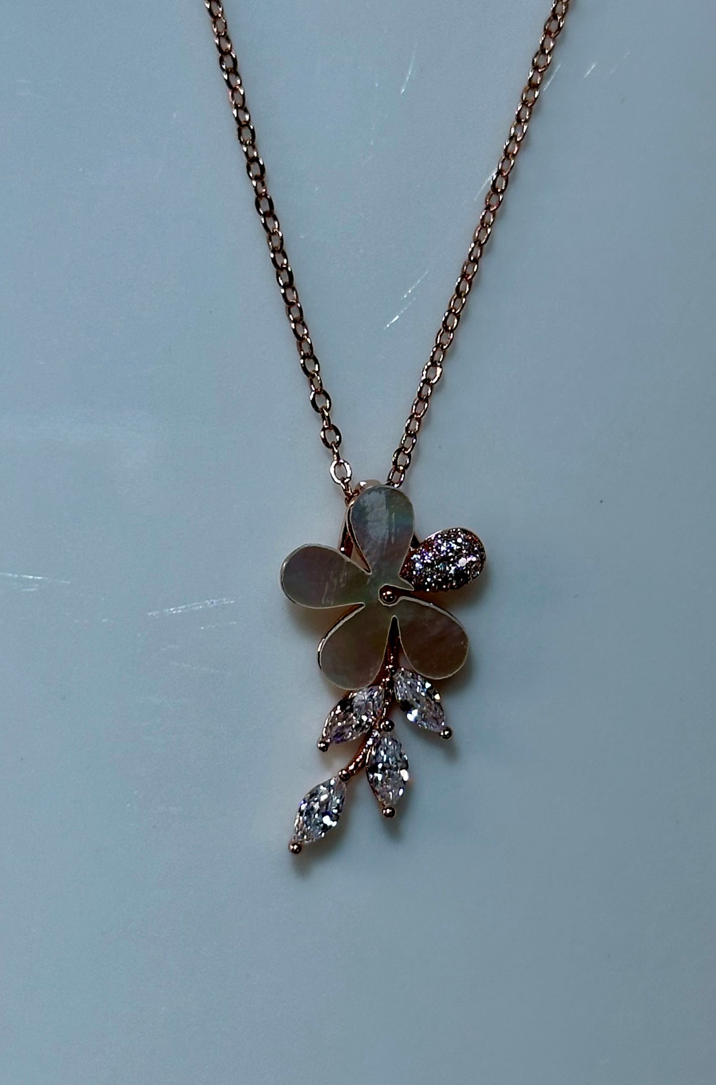 ANVI PENDANT SET