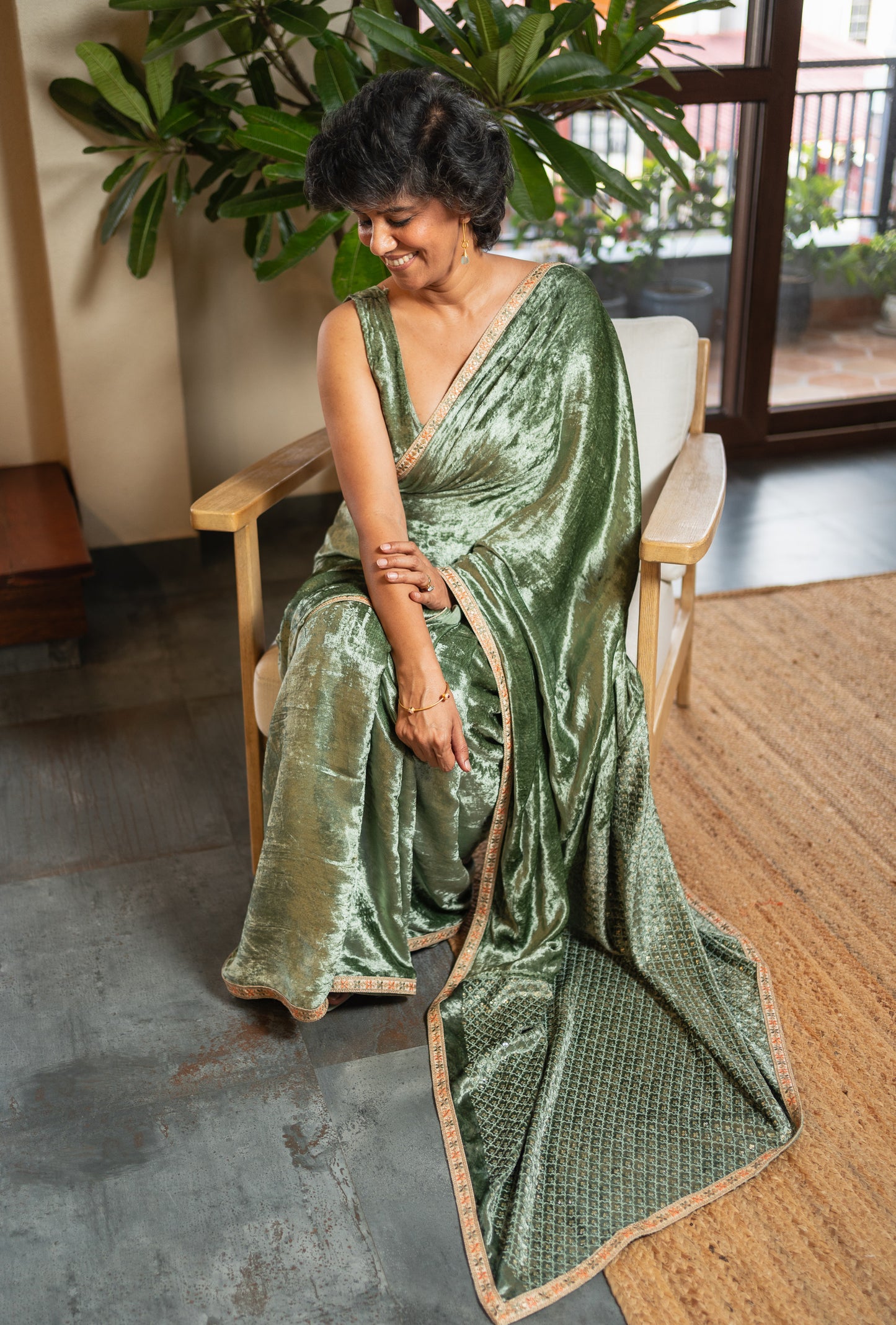 KAMKHYA VELVET SARI