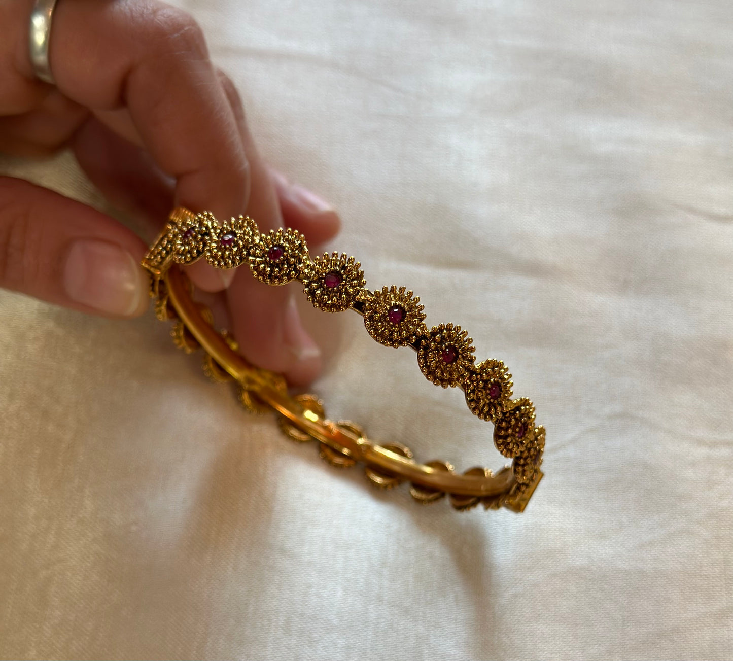 GAYATRI BANGLES