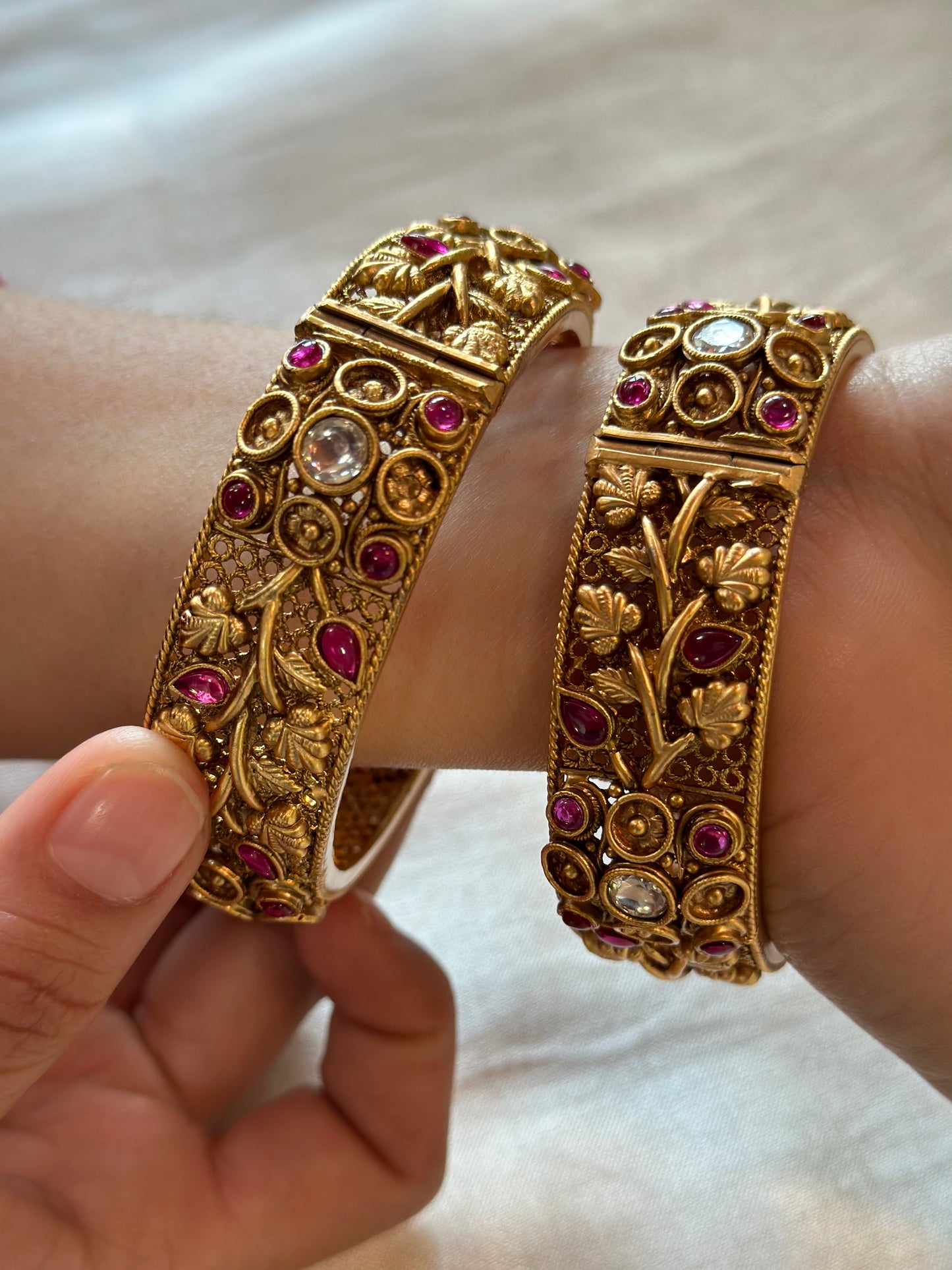 KAVYA BANGLES