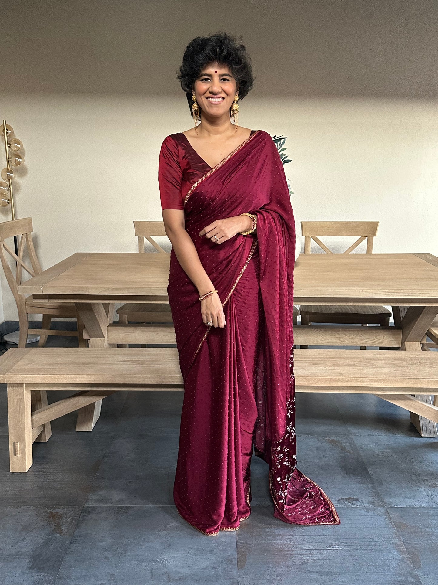 NEELAM MODAL SARI