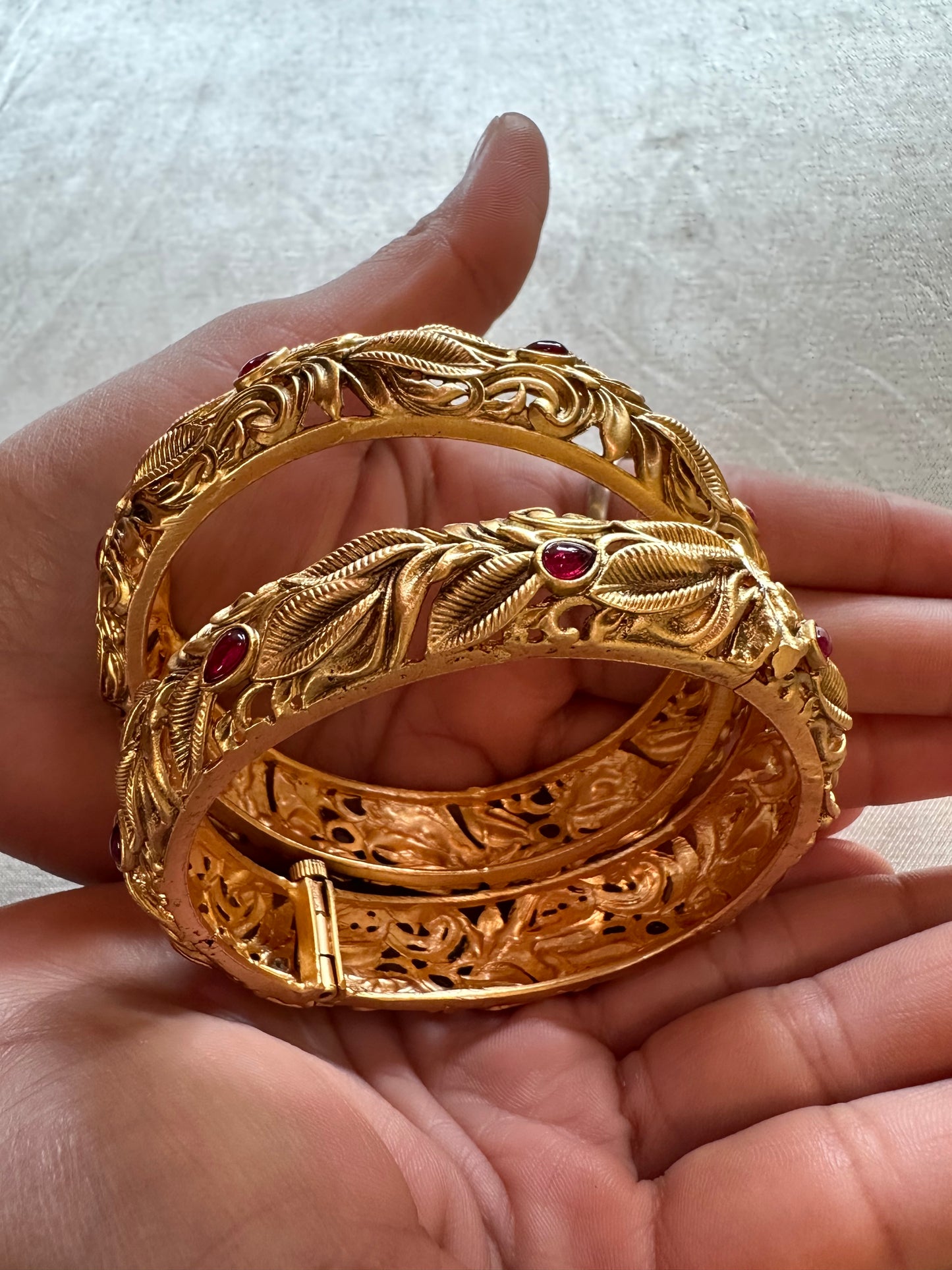 ANVITA BANGLES