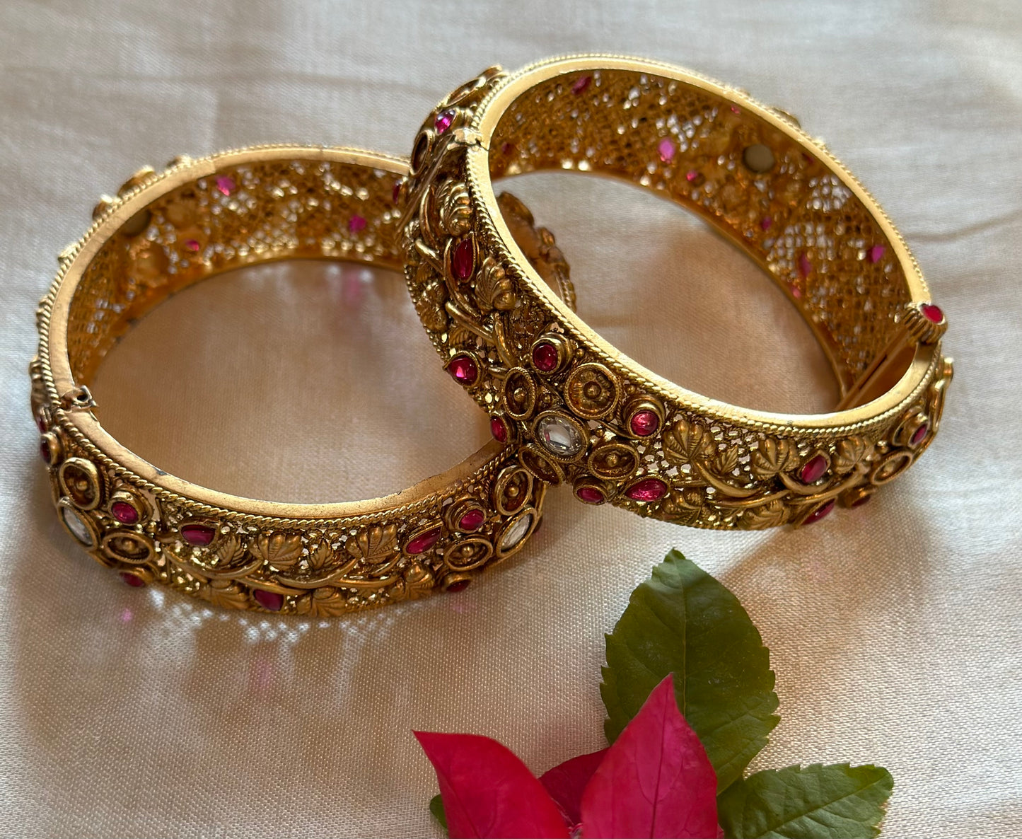KAVYA BANGLES