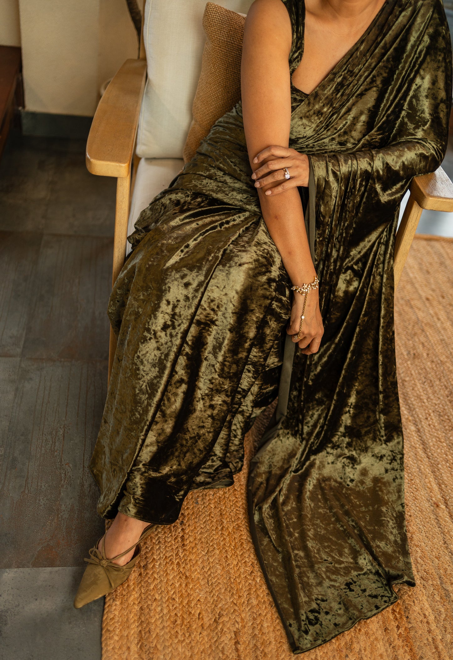 RADHA RANI VELVET SARI