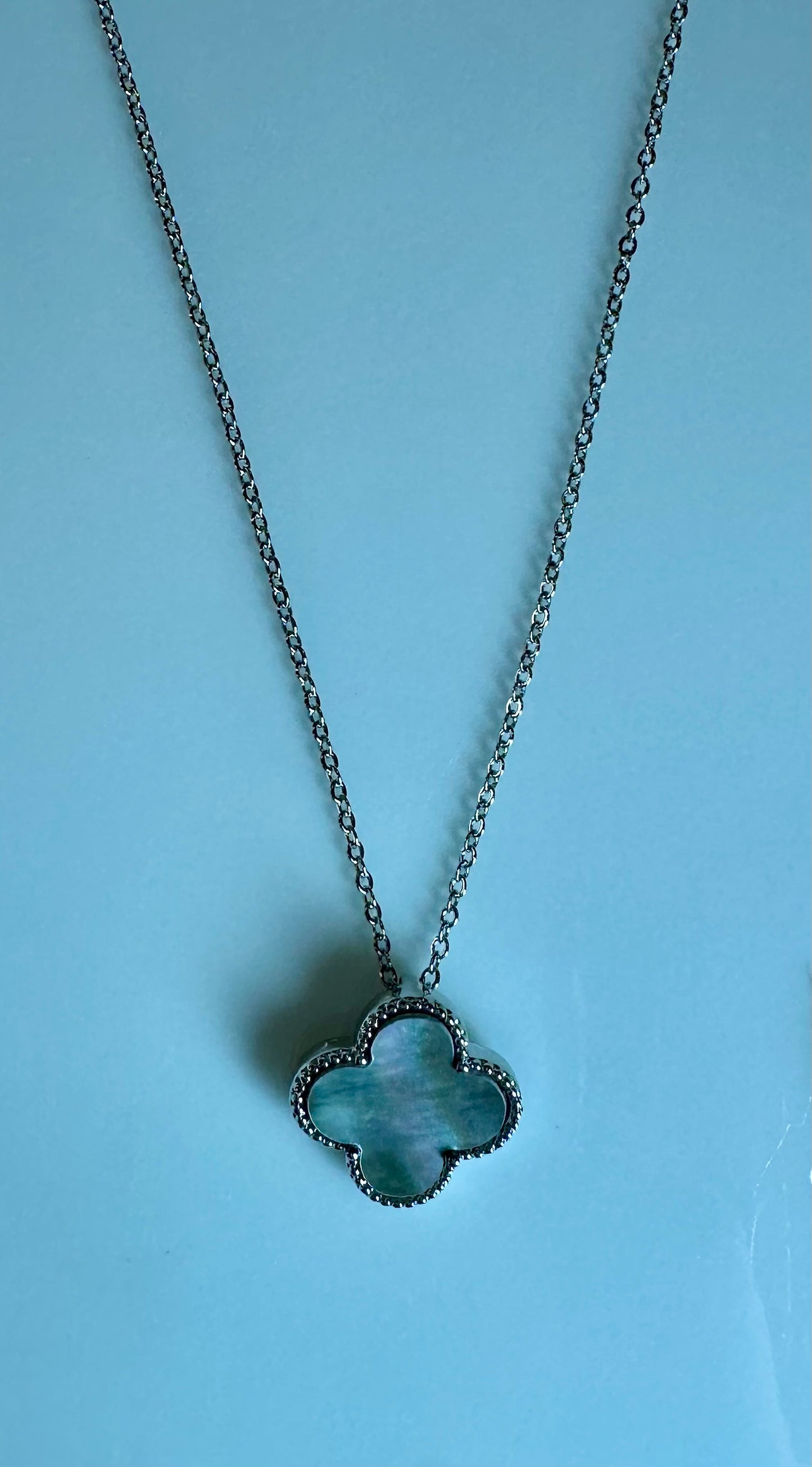 VARNIKA PENDANT SET