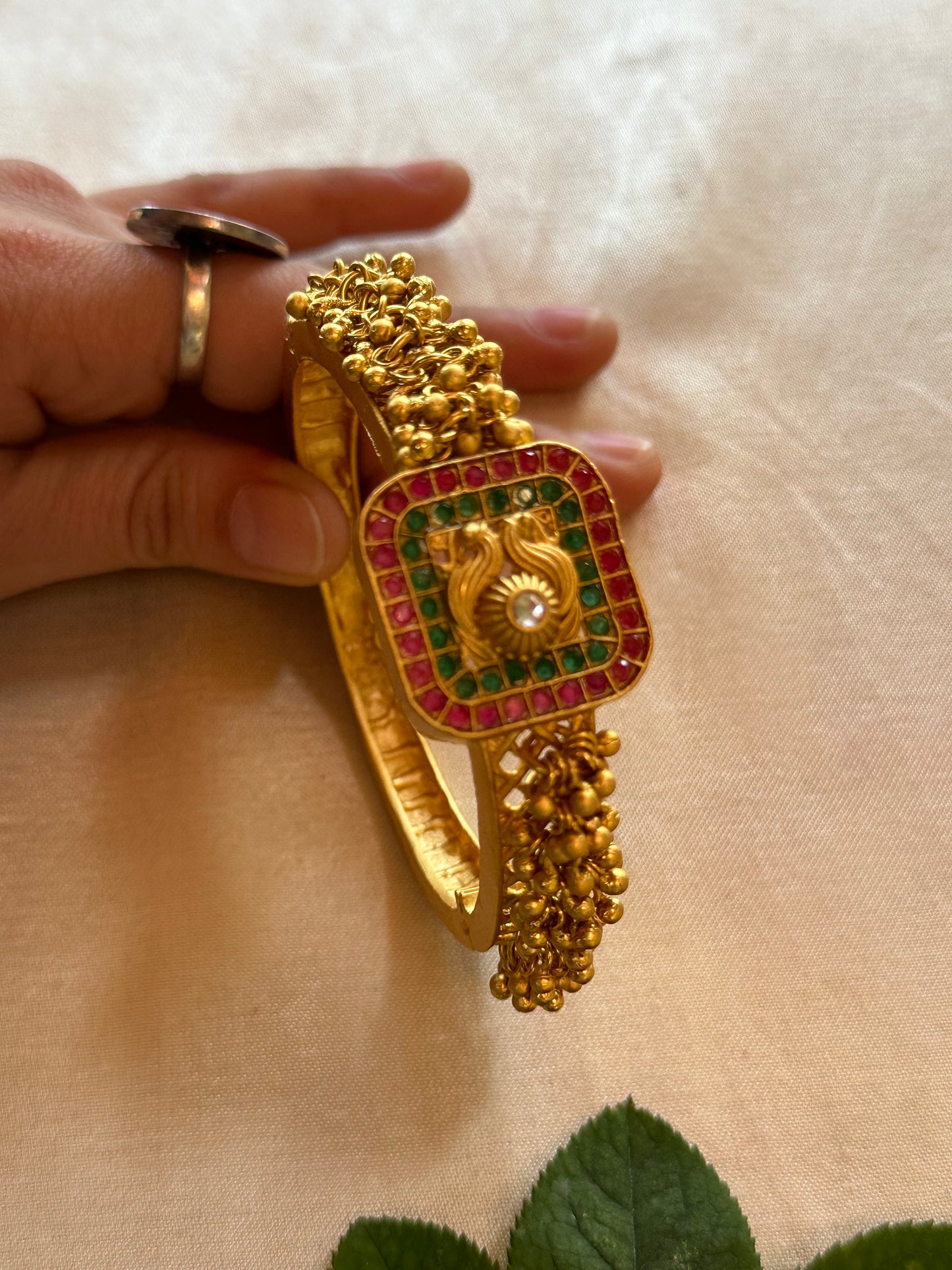 LAKSHITA BANGLES