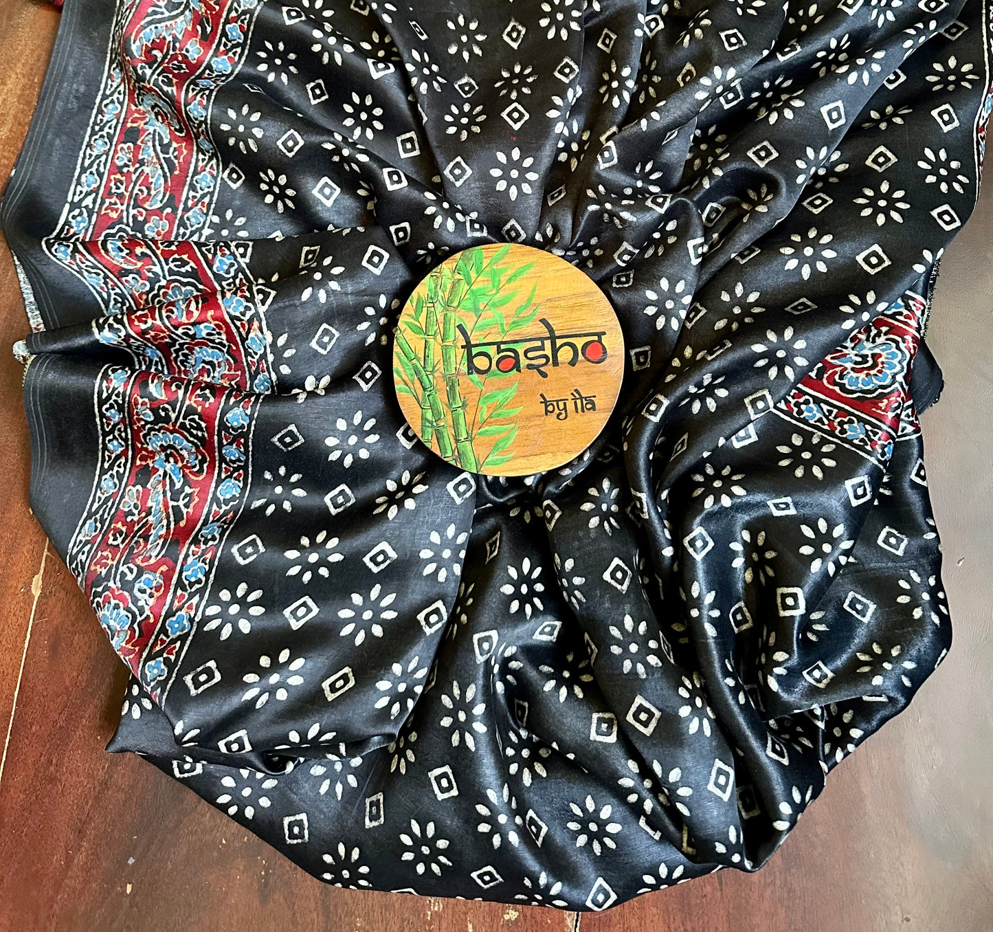 GOVIND DEVJI AJRAKH MODAL SARI