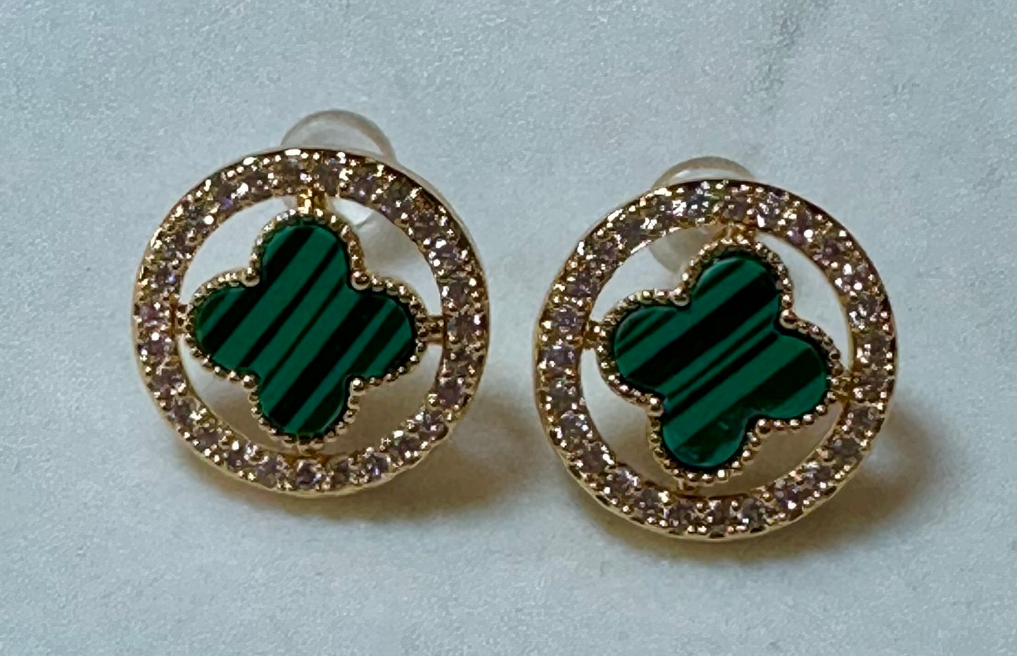 TANUJA PENDANT SET