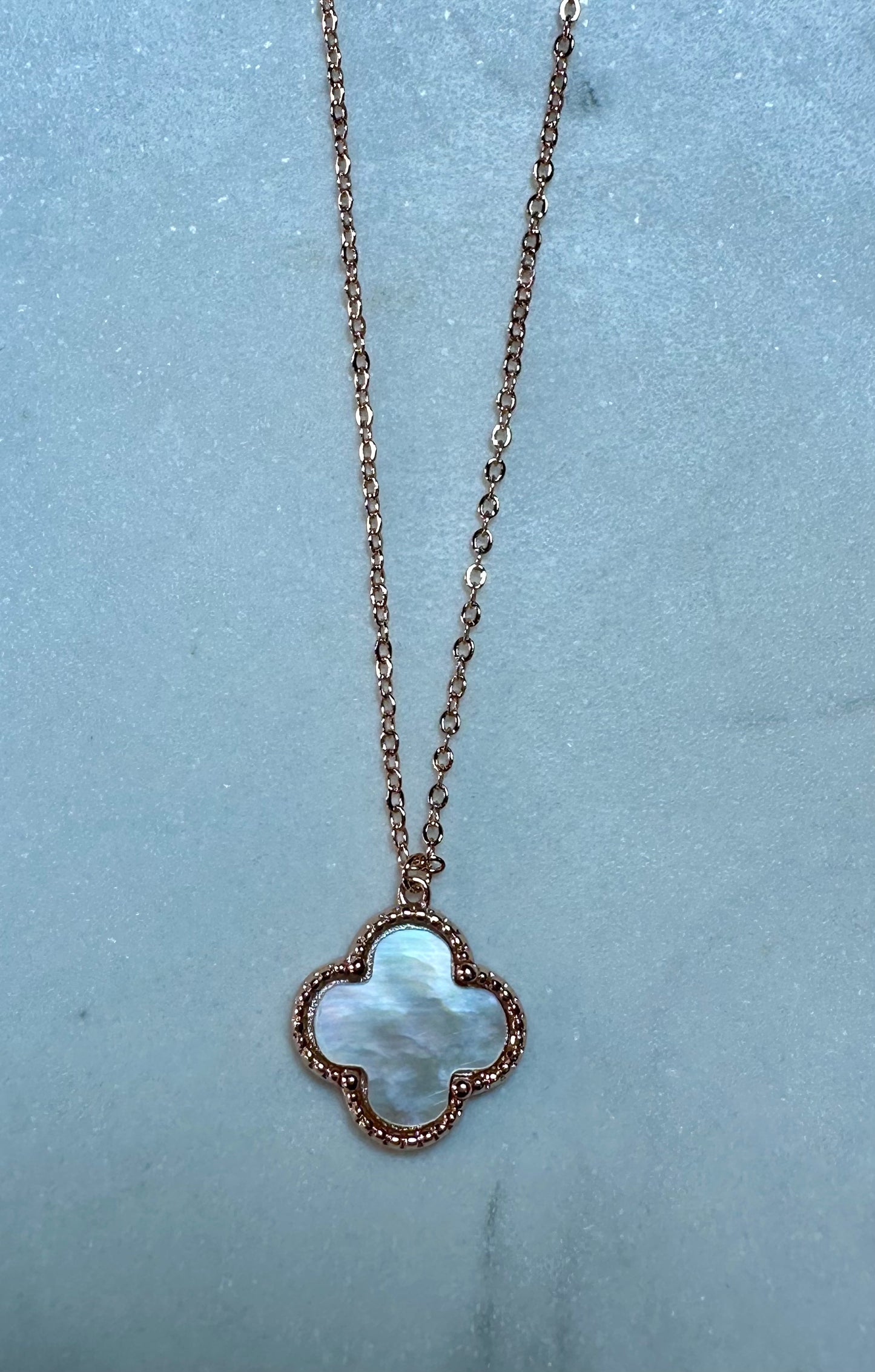 YUGITA PENDANT SET