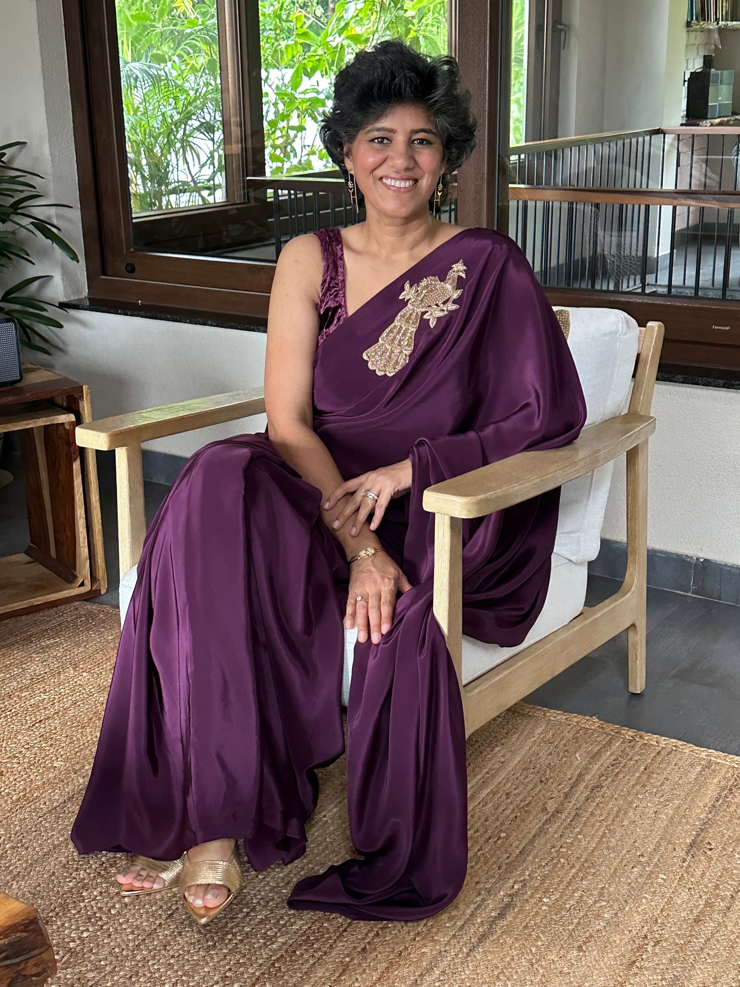 MAYUR SARI BROOCH SARI