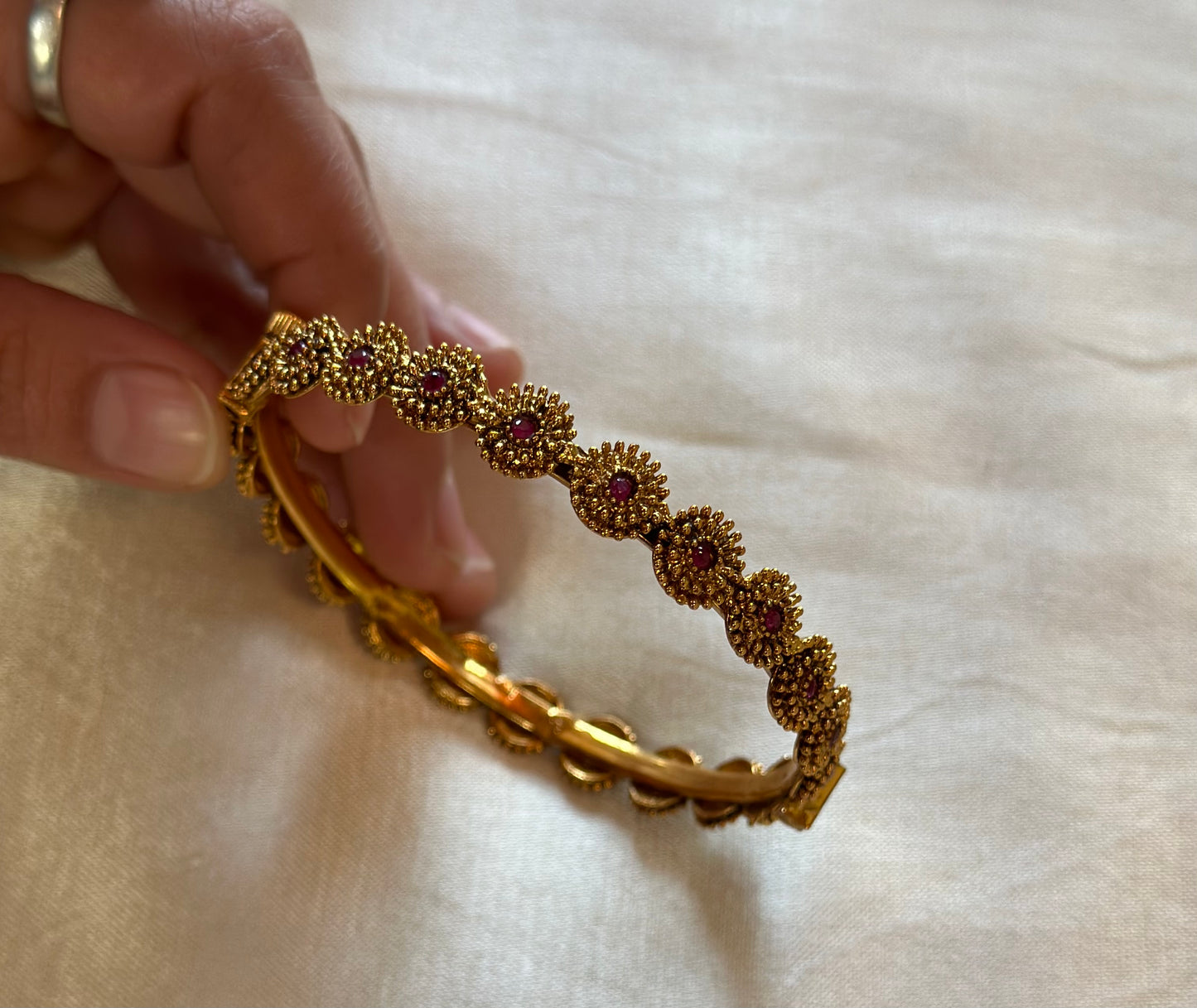 GAYATRI BANGLES