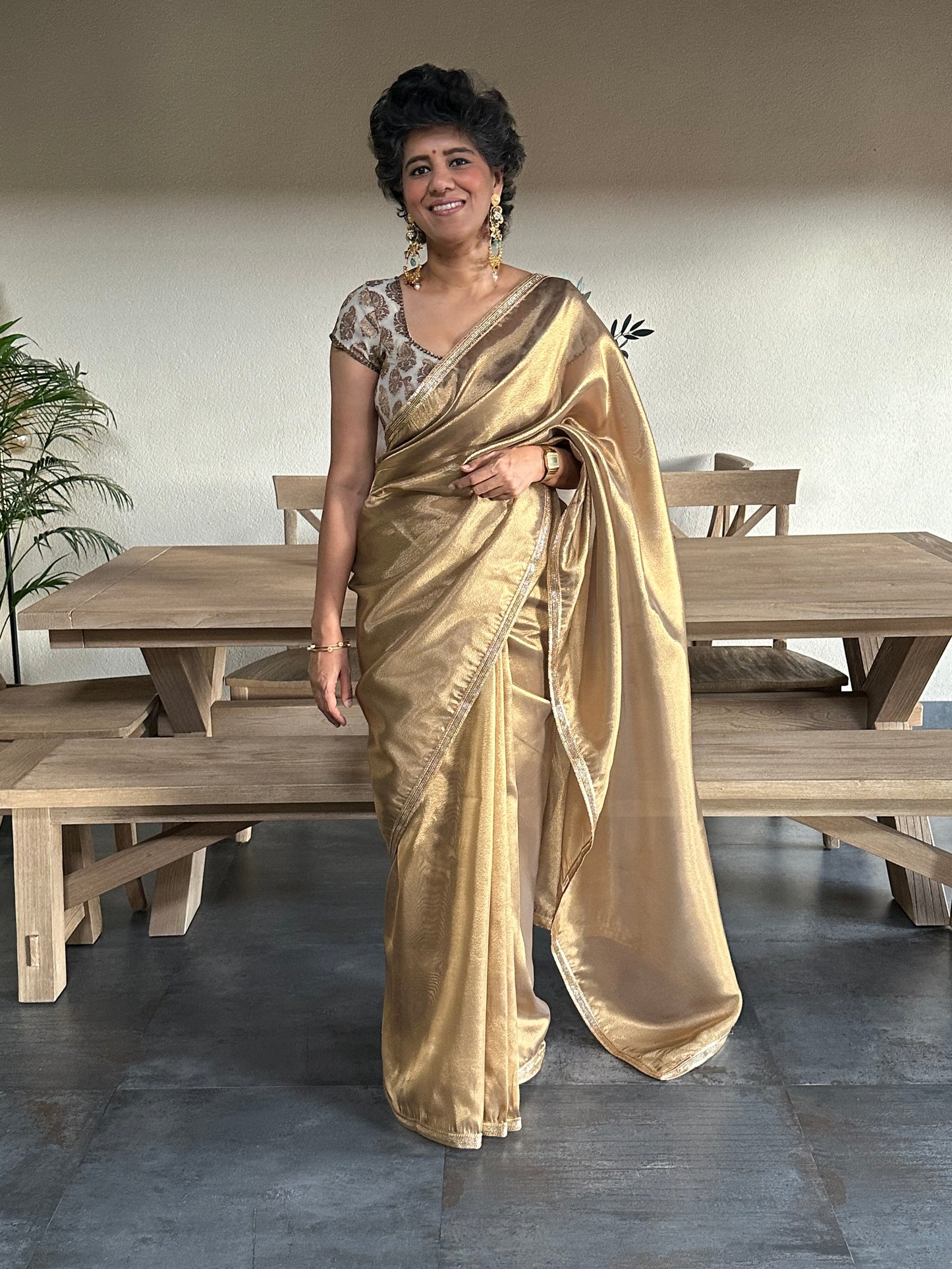 CHANDRIKA TISSUE SARI
