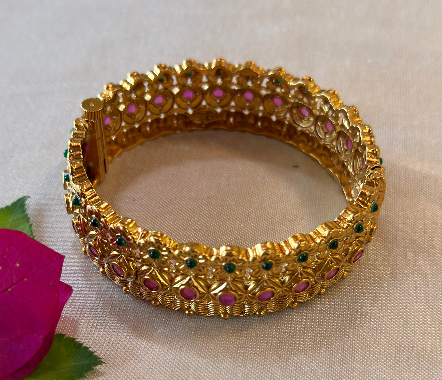 RADHIKA BANGLES