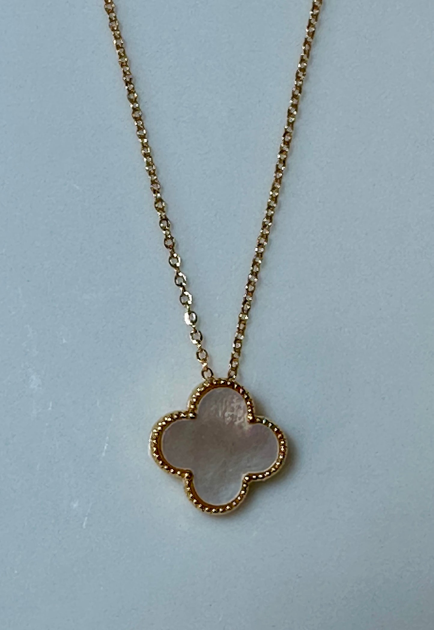 YUGITA PENDANT SET