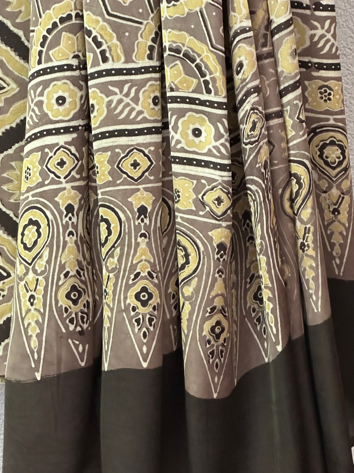 BHAGYASHRI SUIT SET