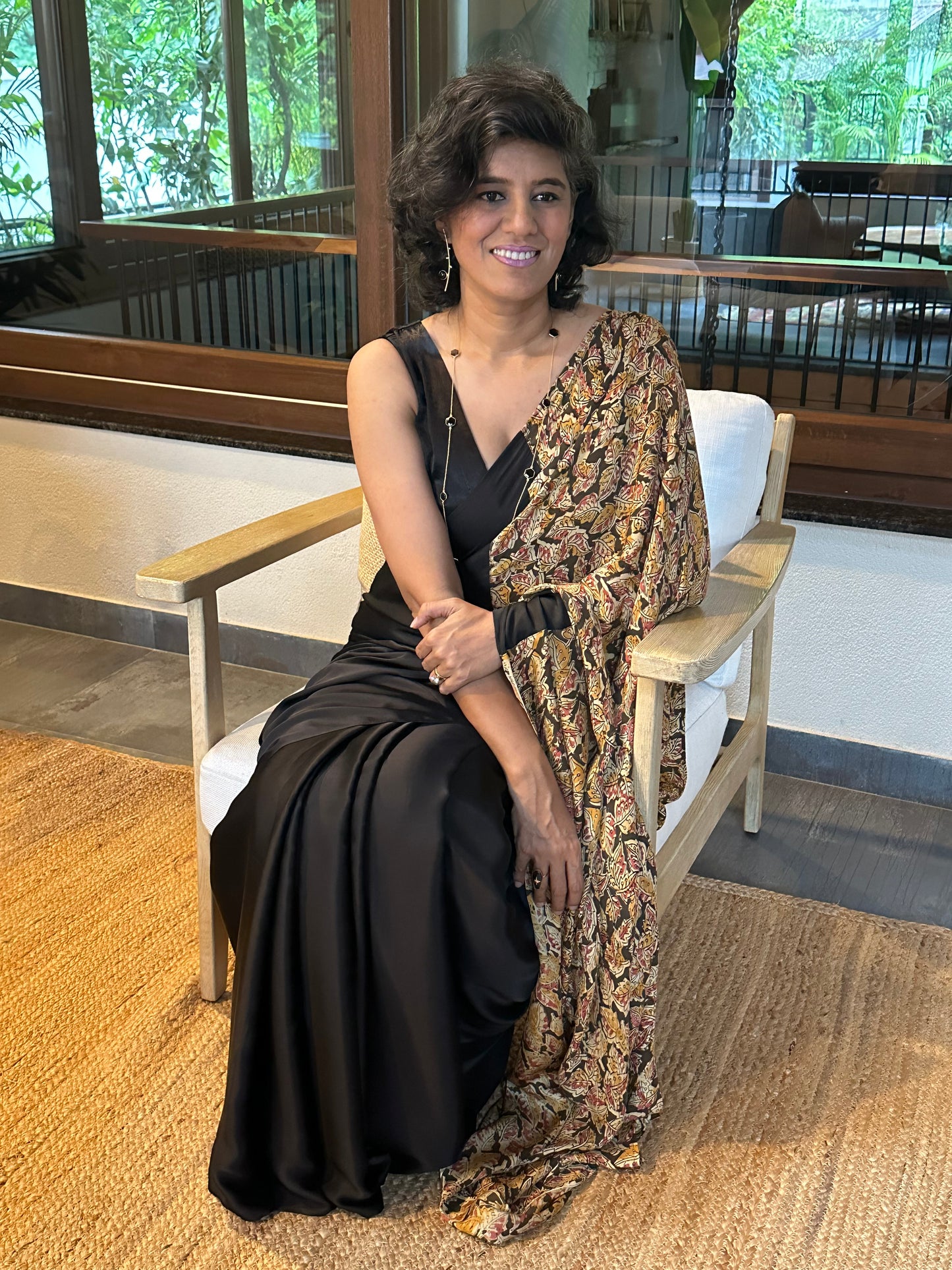 NANDINI  MODAL  SARI