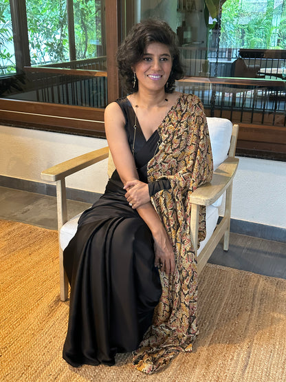 NANDINI  MODAL  SARI