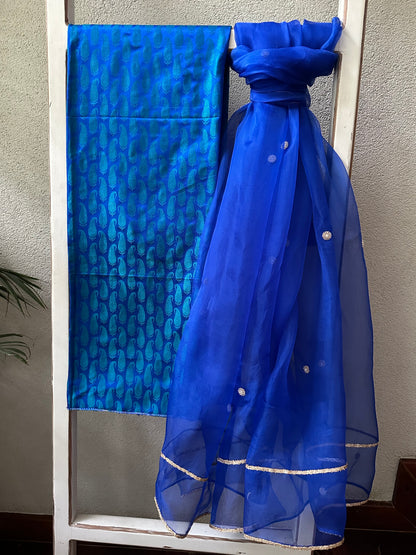 YAMUNA 2 PIECE  SILK  SUIT  SET