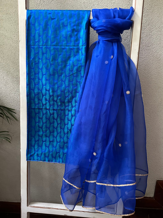 YAMUNA 2 PIECE  SILK  SUIT  SET