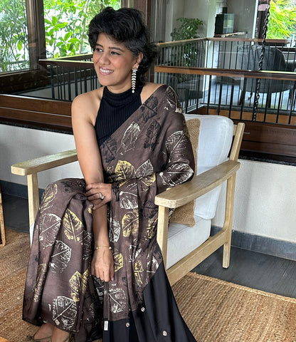 REKHA  MODAL  SARI