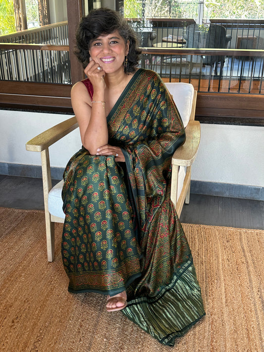 NIDHIVAN AJRAKH MODAL SARI
