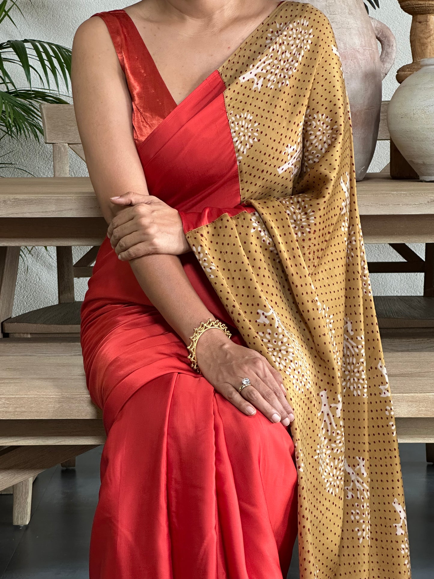 GOPI   MODAL  SARI