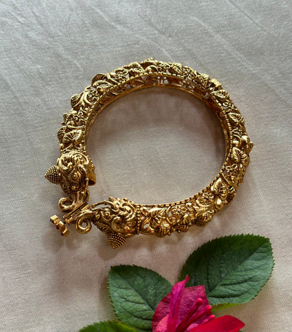 JANVI BANGLES
